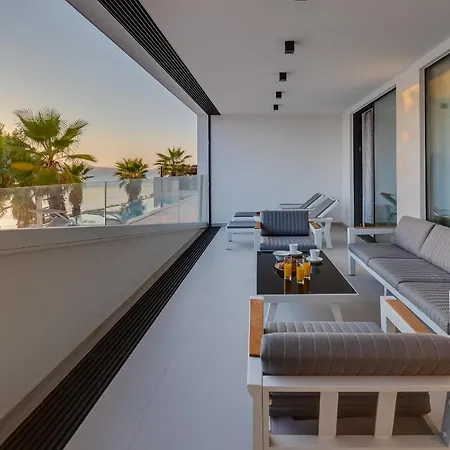 Captain Apartment