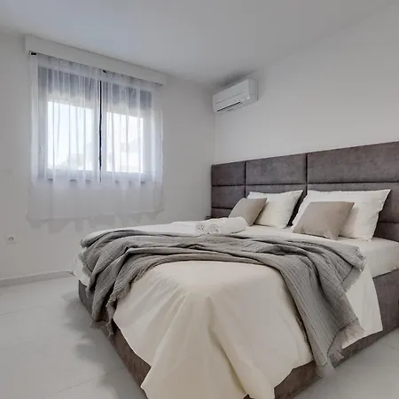 Captain Apartment Bibinje