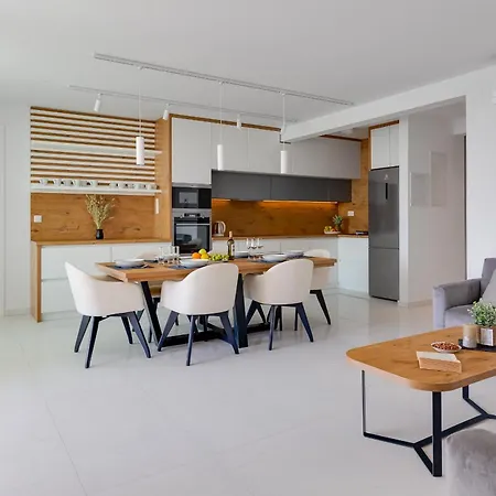 Captain Apartment *